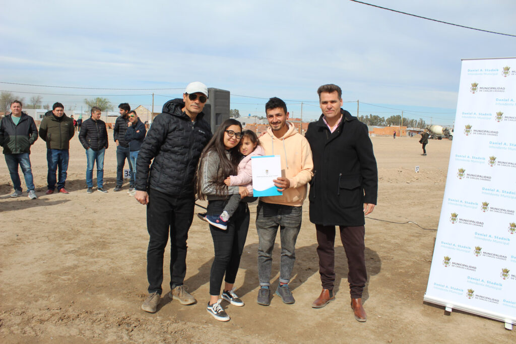 SE ENTREGARON LOS 38 TERRENOS